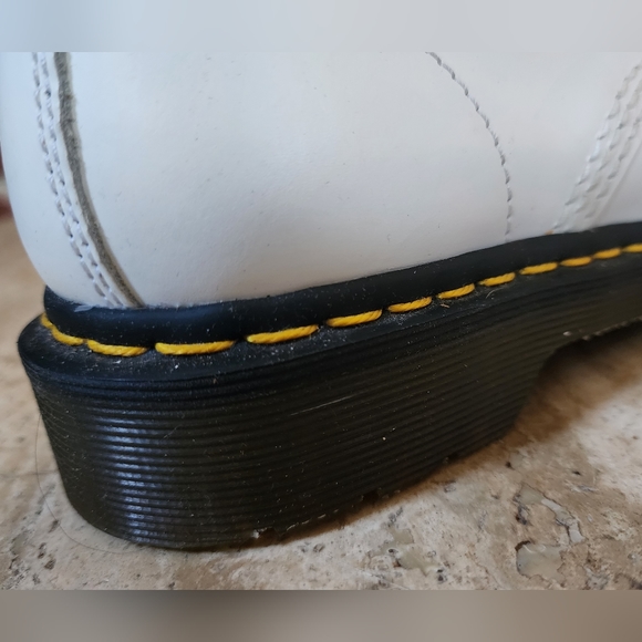 💖NWOT💖 Dr. Martens Booties 1460 Lace Up Boots Booties - Picture 4 of 14